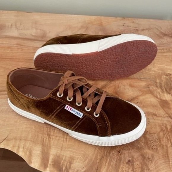 Superga Velvet Sneaker - Picture 3 of 4